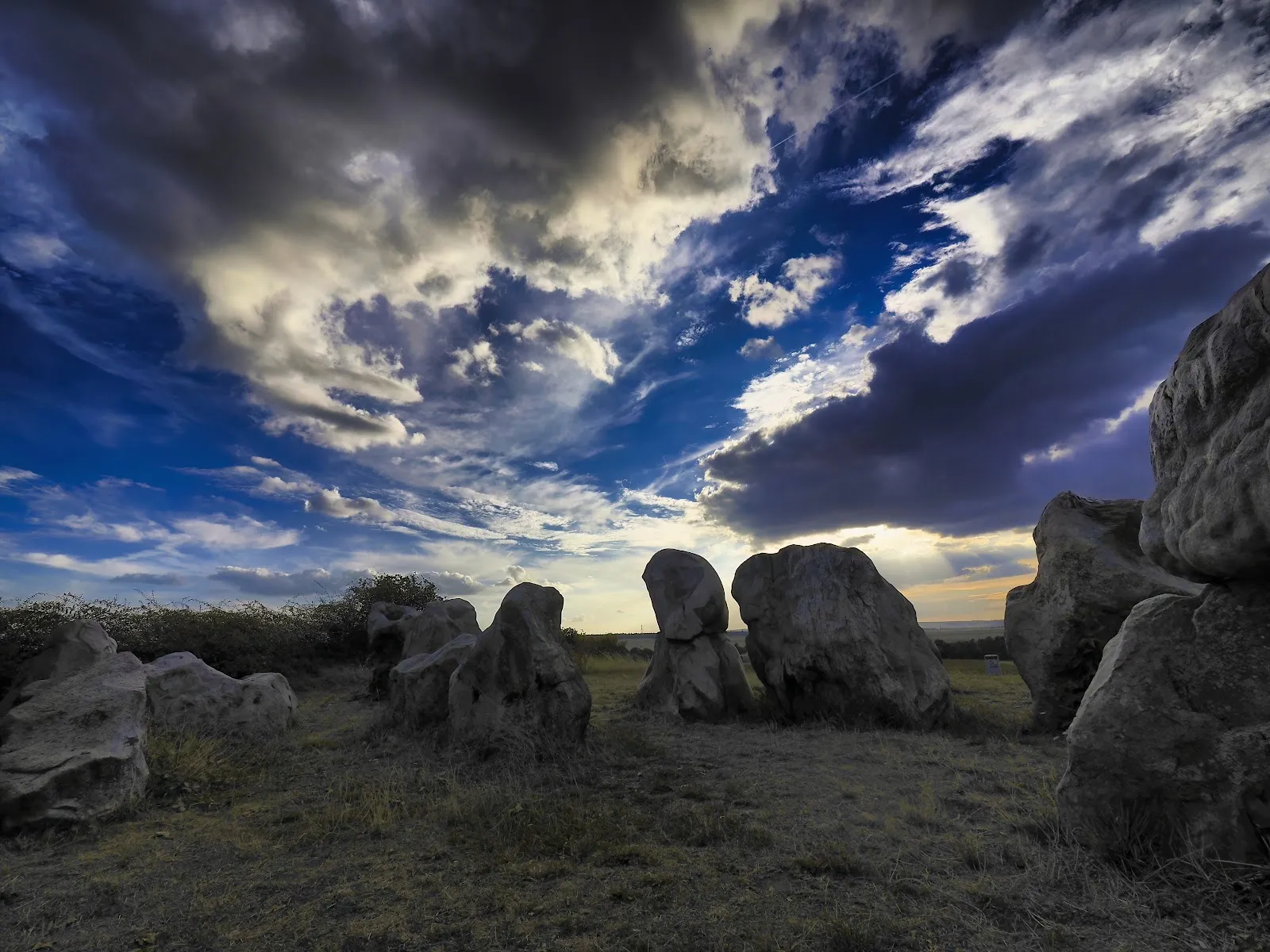 Ліббенштайне – группа древних камней в поле
