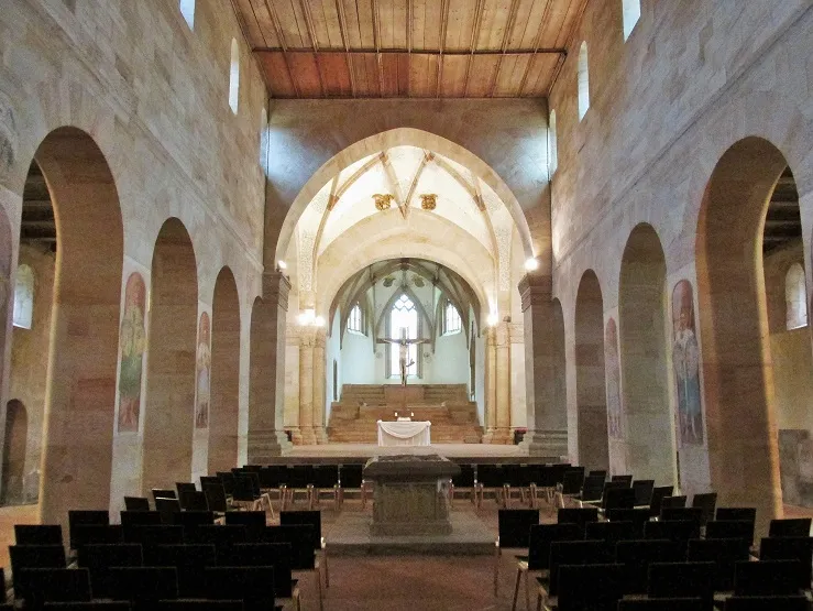 Фасад Лорхского монастыря