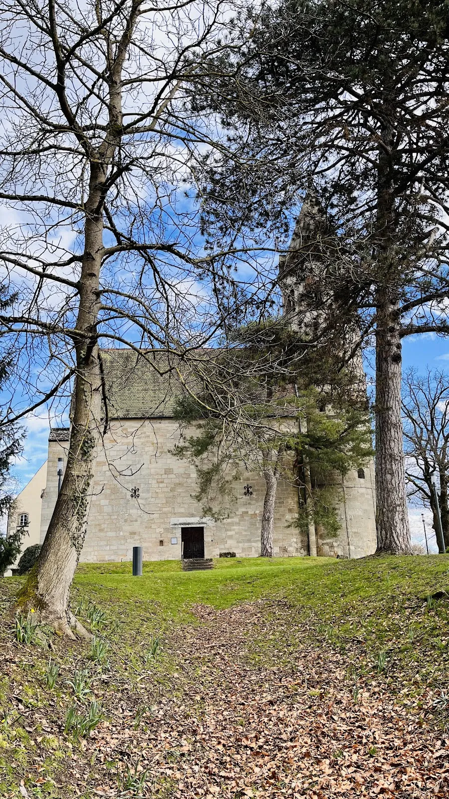 Фасад Лорхского монастыря