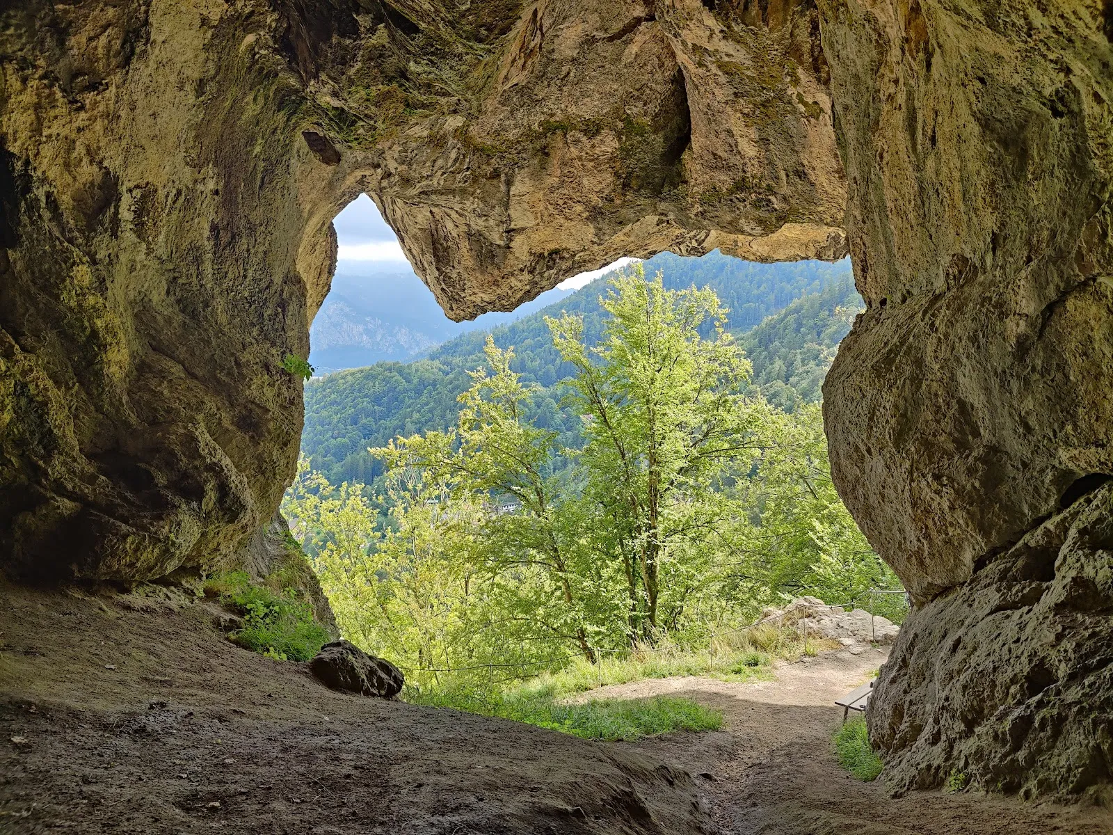 Люгштайнхёле (Графенлох)