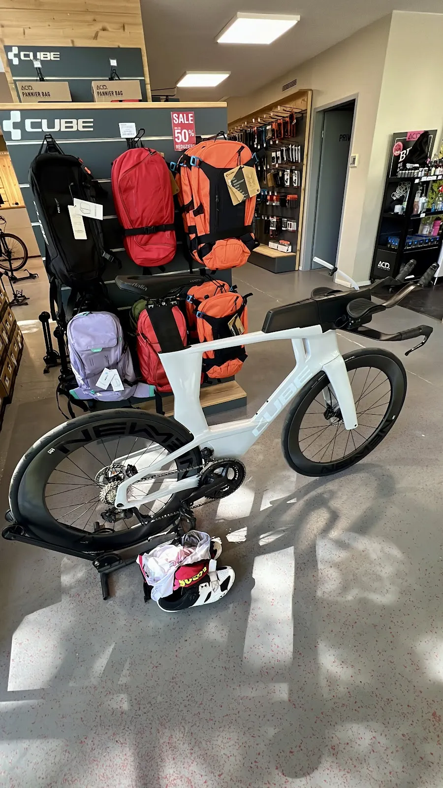 Магазин CUBE Store Berlin Mitte by nanobike.de