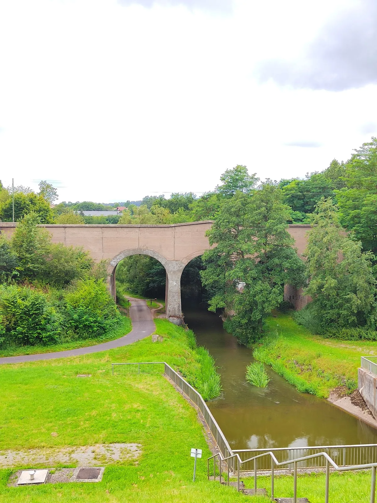 Марбахский Виадук, исторический железнодорожный мост в Германии