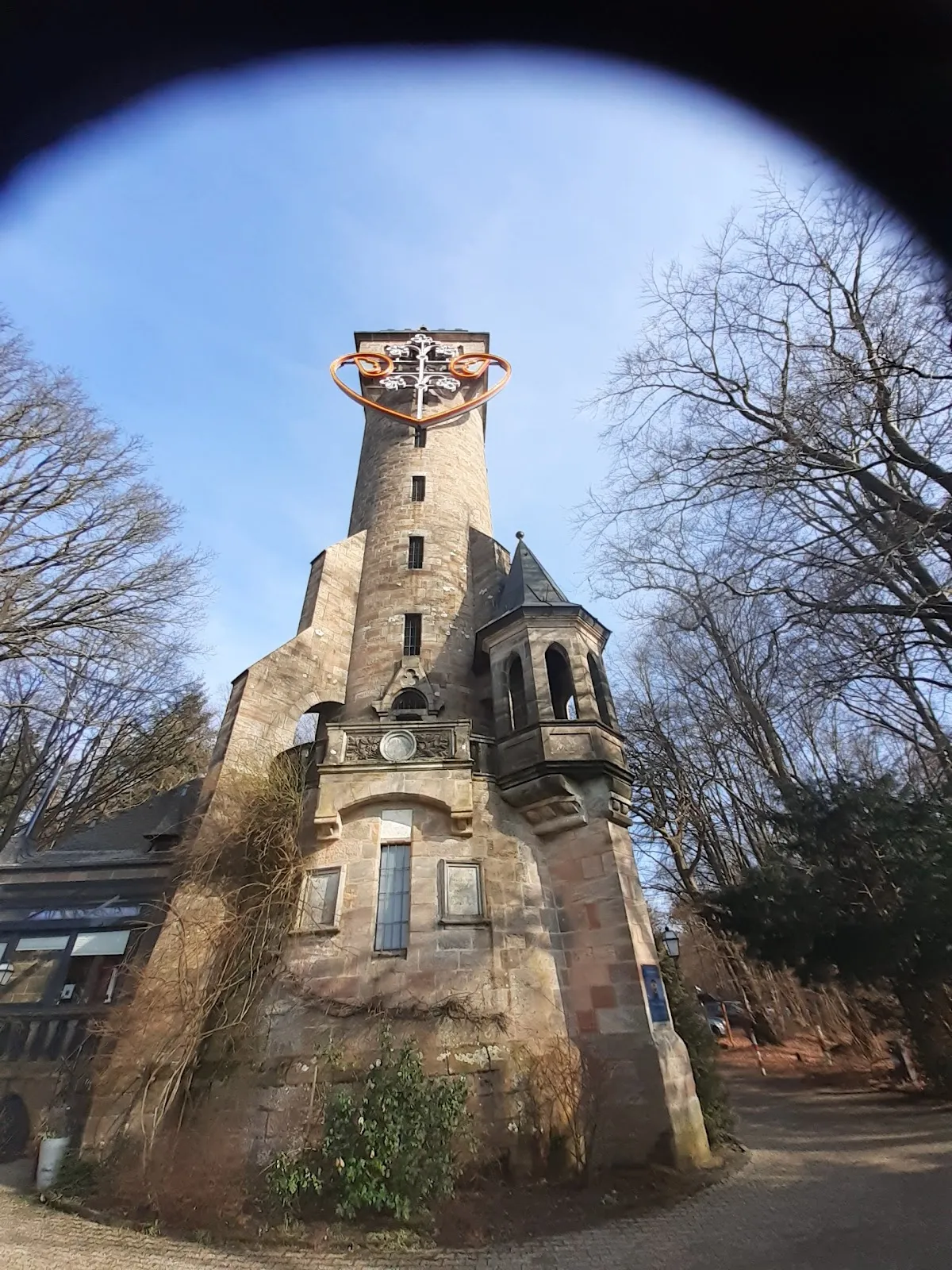 Марбургский замок – средневековая крепость на холме