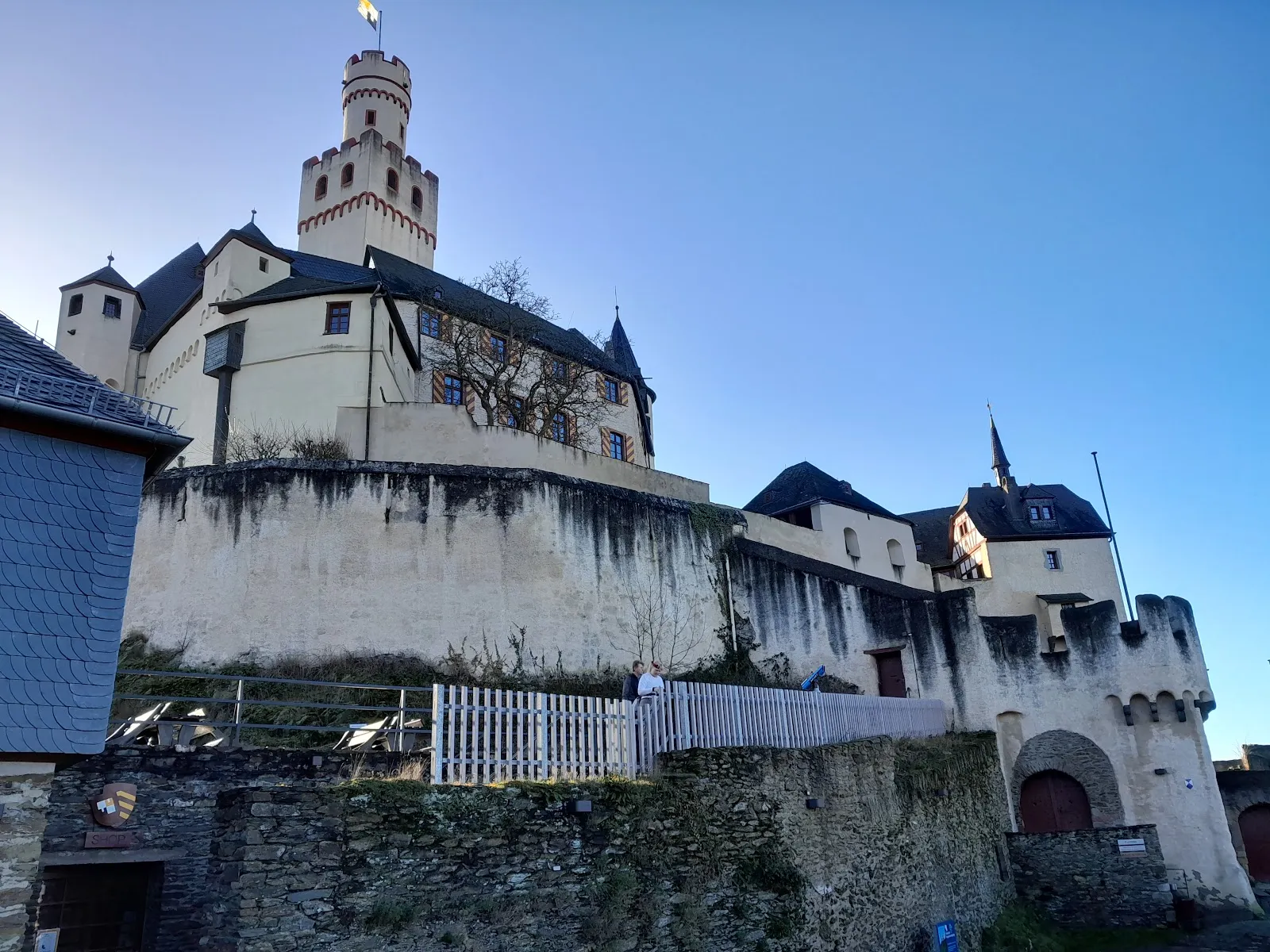 Замок Марксбург, вид снаружи