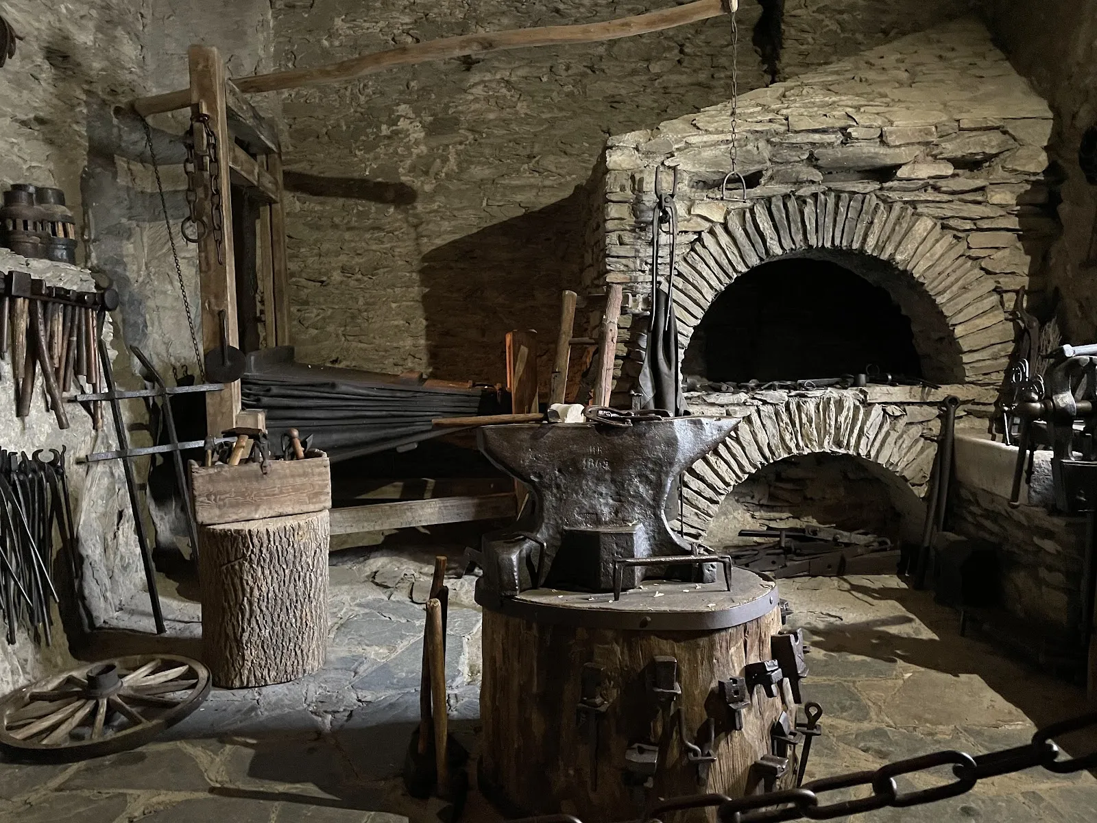 Замок Марксбург, вид снаружи