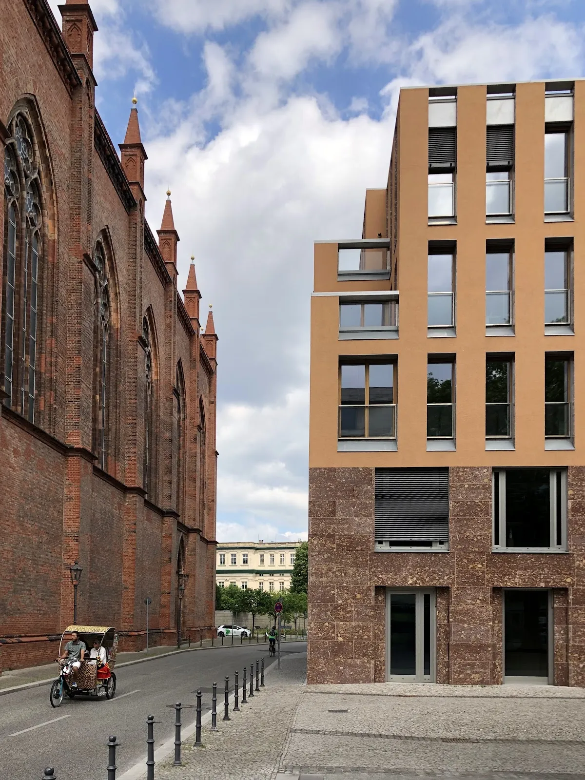 Медвежий фонтан, Берлин, Германия