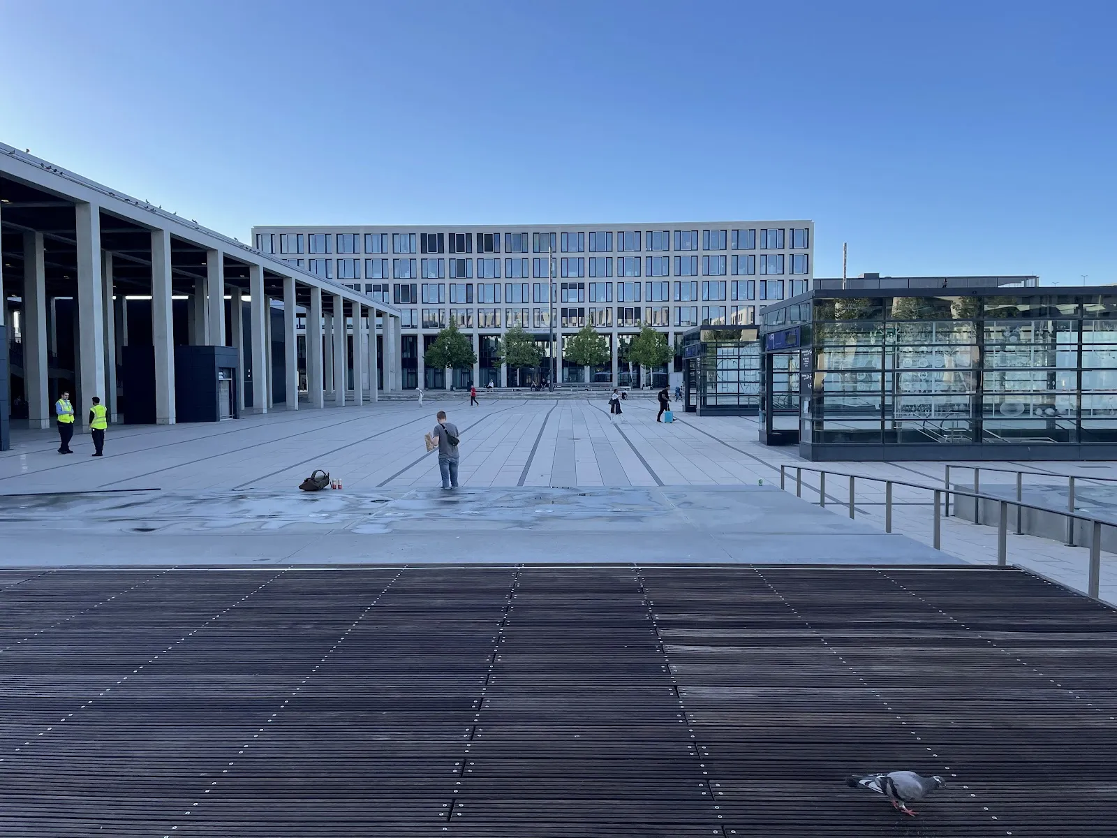 Мемориал евреям — жертвам войны и нацизма в Берлине, стелы