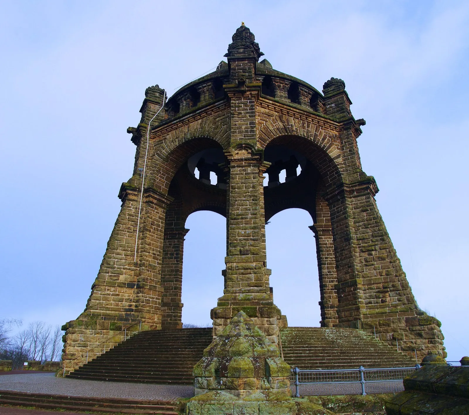 Мемориал кайзера Вильгельма в Порта Вестфалика, Германия