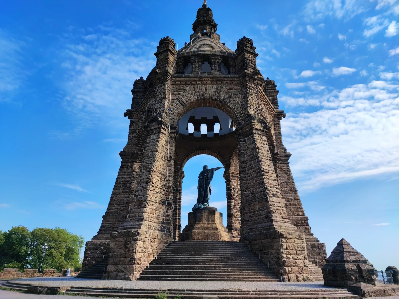 Мемориал кайзера Вильгельма в Порта Вестфалика, Германия