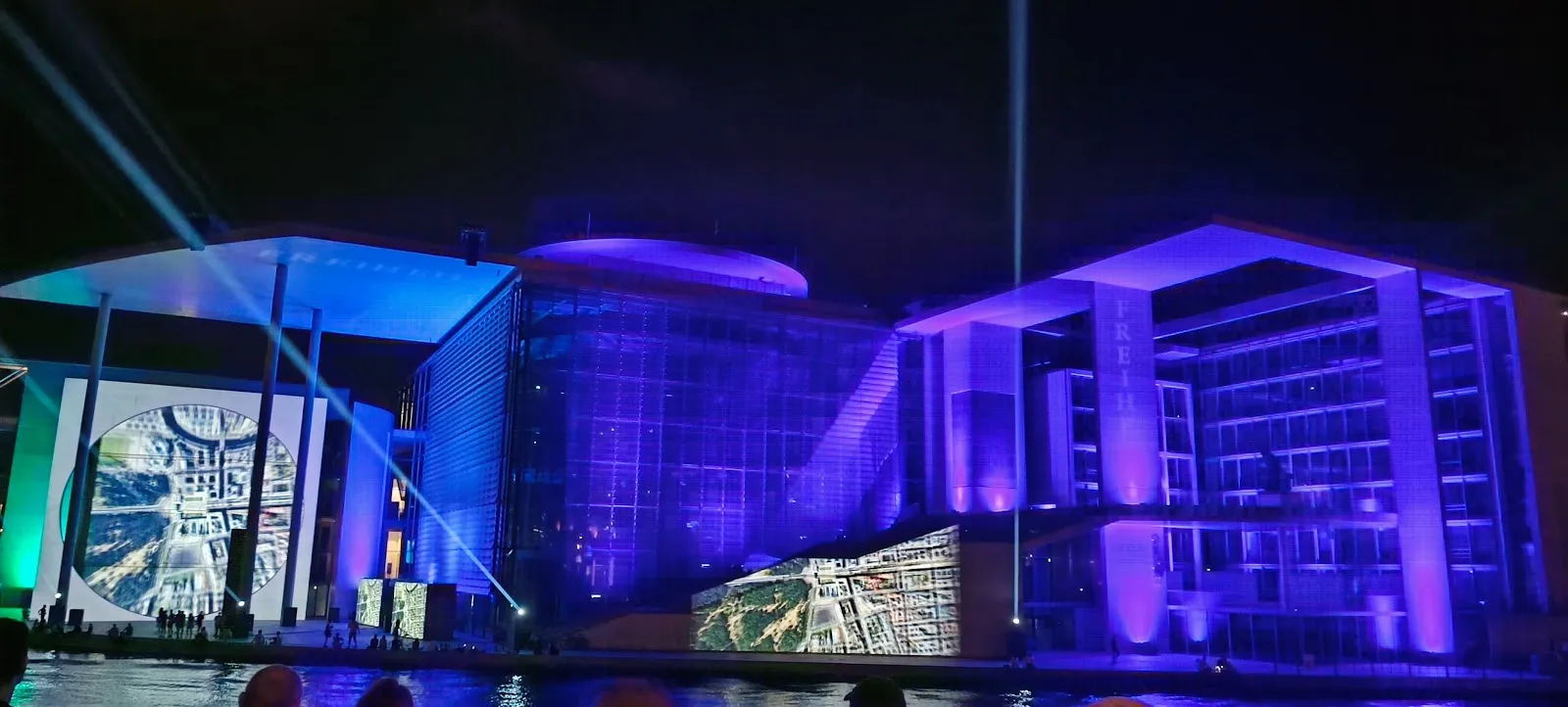 Памятник советским воинам в Тиргартене, Берлин