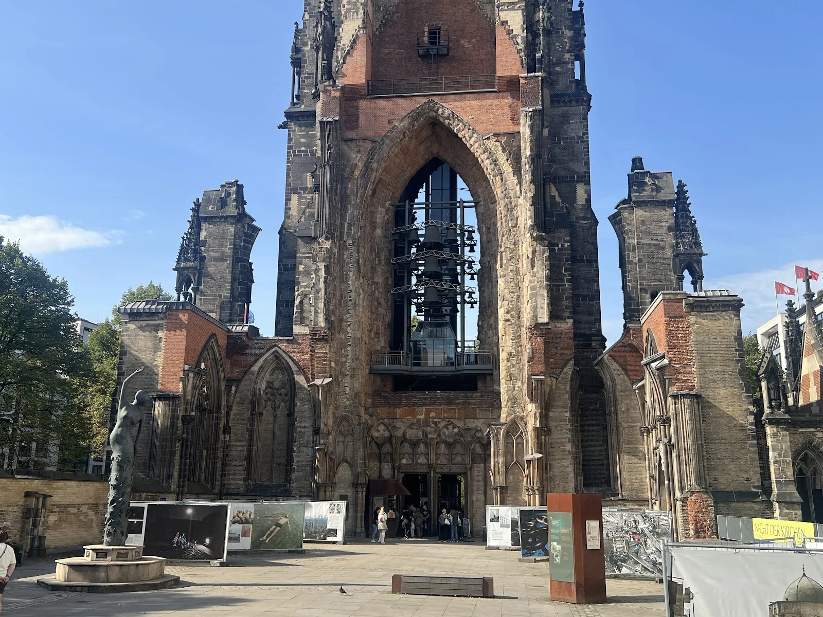 Руины Мемориала Святого Николая в Гамбурге