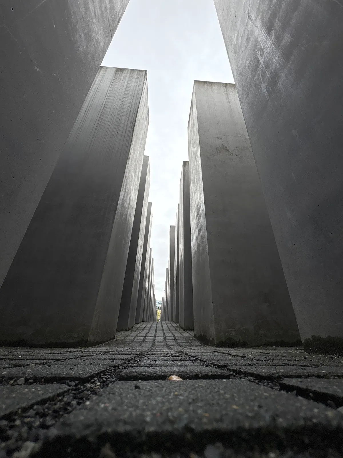 Мемориал убитым евреям Европы в Берлине