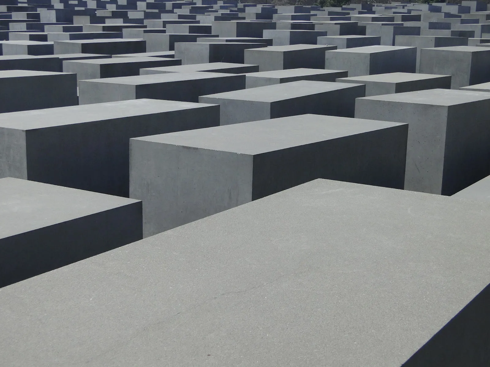 Мемориал жертвам Холокоста в Берлине, бетонные плиты, архитектура