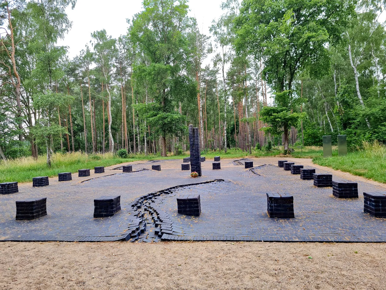 Мемориальный комплекс Вёббелин, Германия