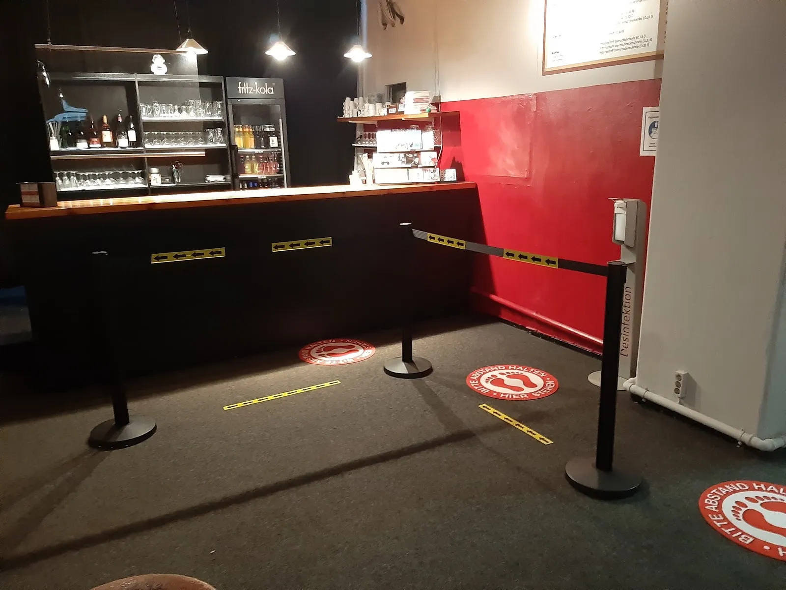 Здание центра культуры и театра Мерингхоф в Берлине