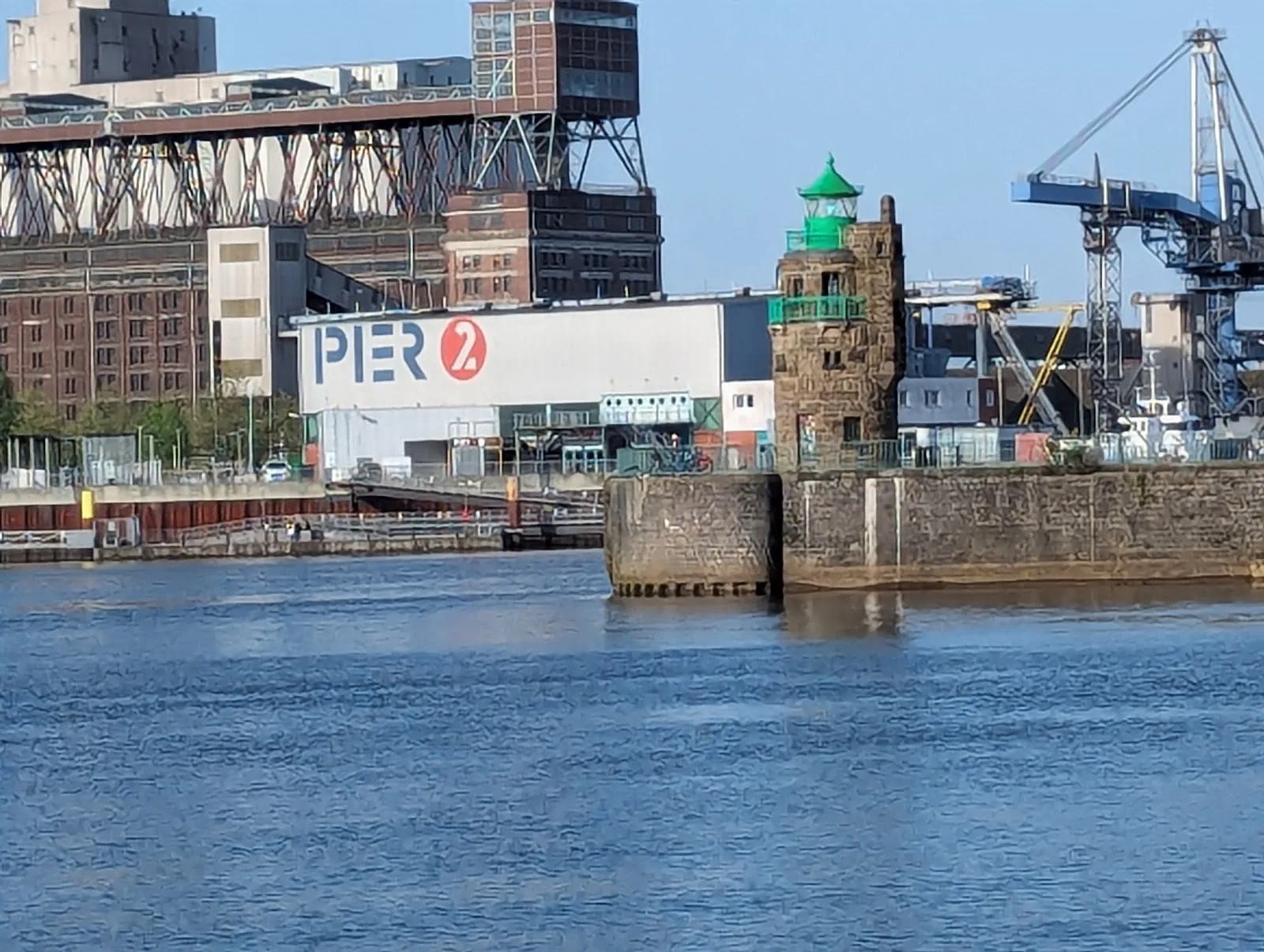 Башня Молентурм в порту Оверзе, Бремен, Германия