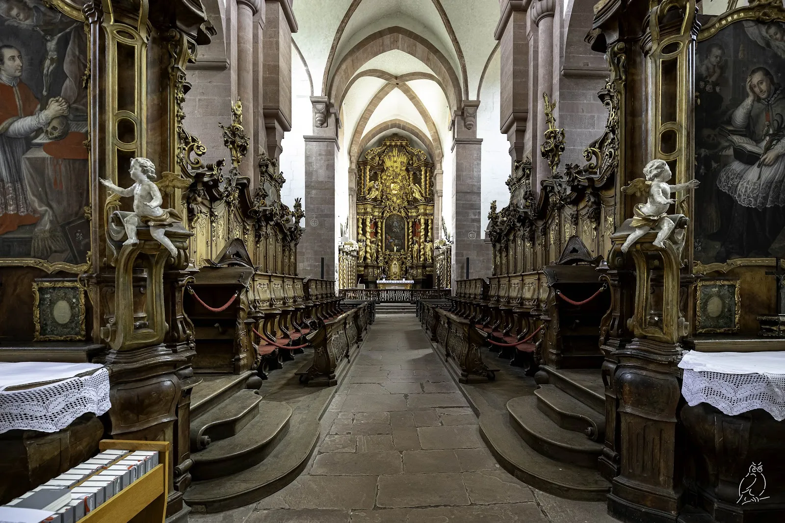 Вид на Монастырь Броннбах с его историческими зданиями