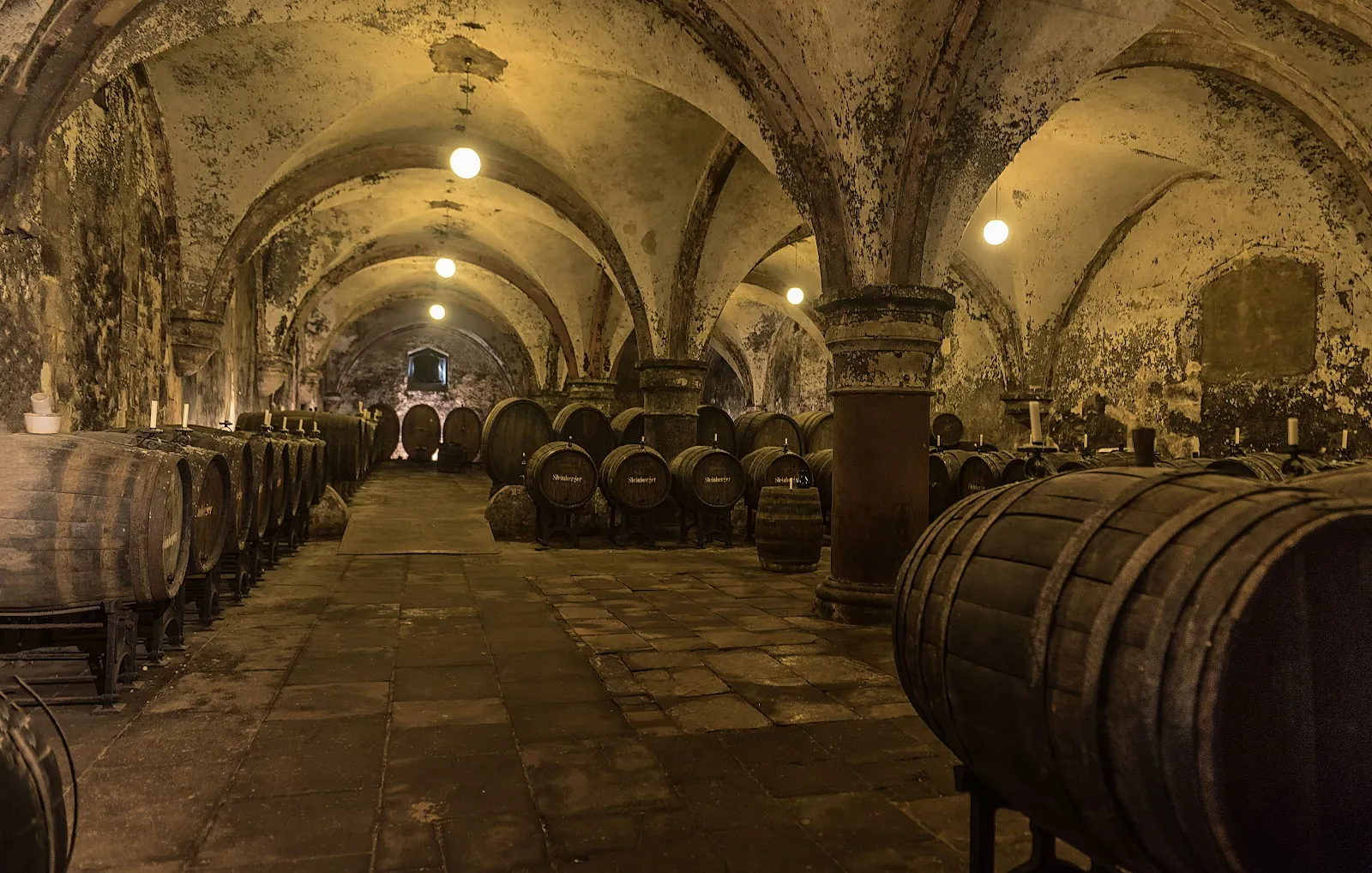 Монастырь Эбербах, историческое здание, Гессен, Германия