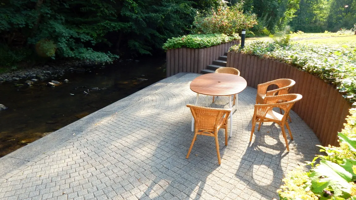 Монастырь Хельголанд, историческое здание в Майене