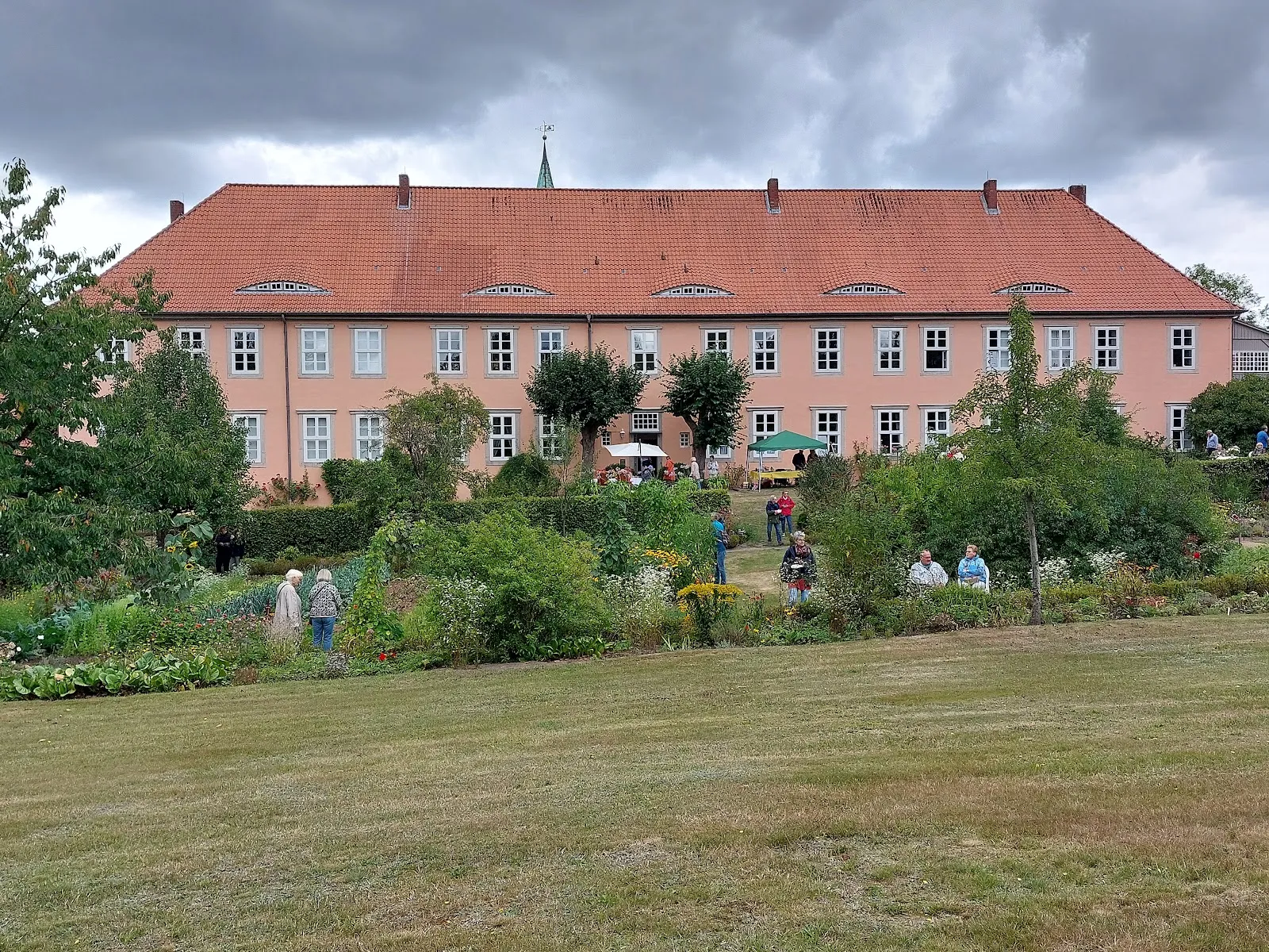 Здание монастыря Изенхаген