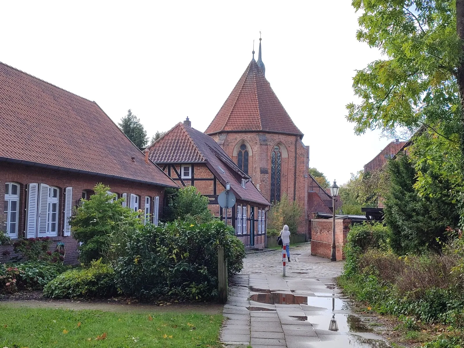 Монастырь Люне