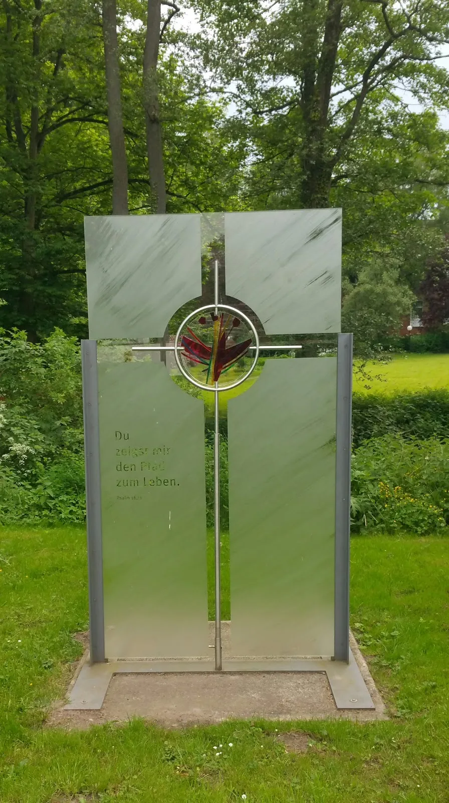 Вид на фасад Монастыря Нючау