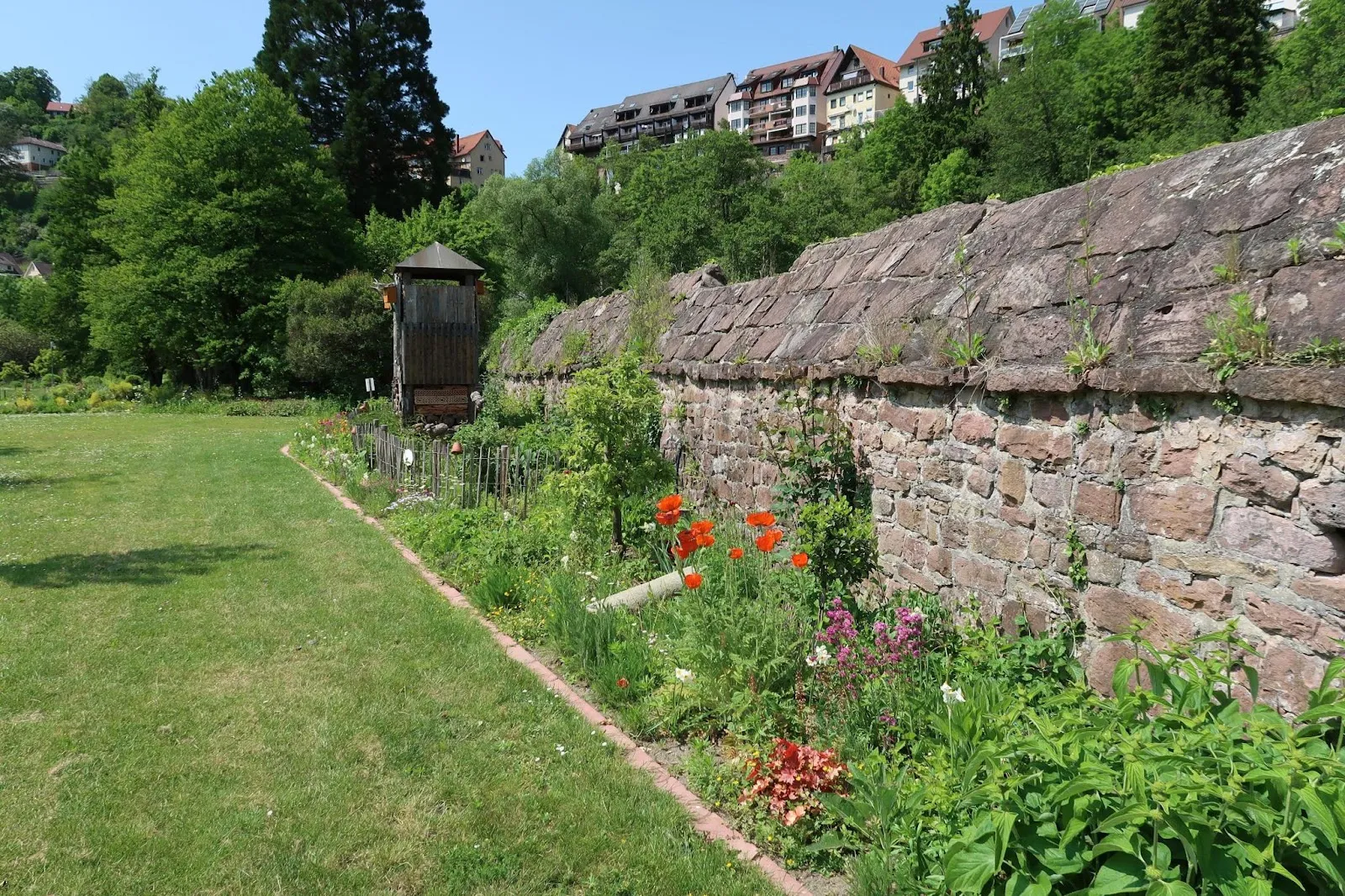 Здание Монастыря Ройт в Германии