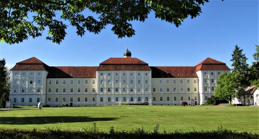 Фасад монастыря Шуссенрид, Германия