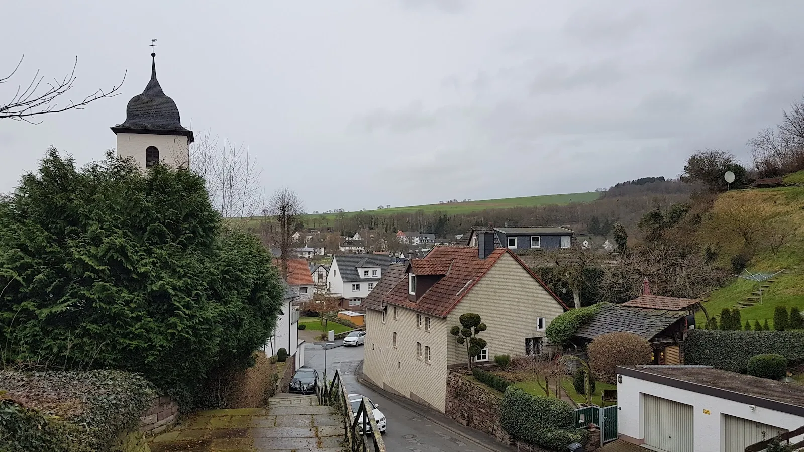 Здание монастыря Святого Креста Херштелле