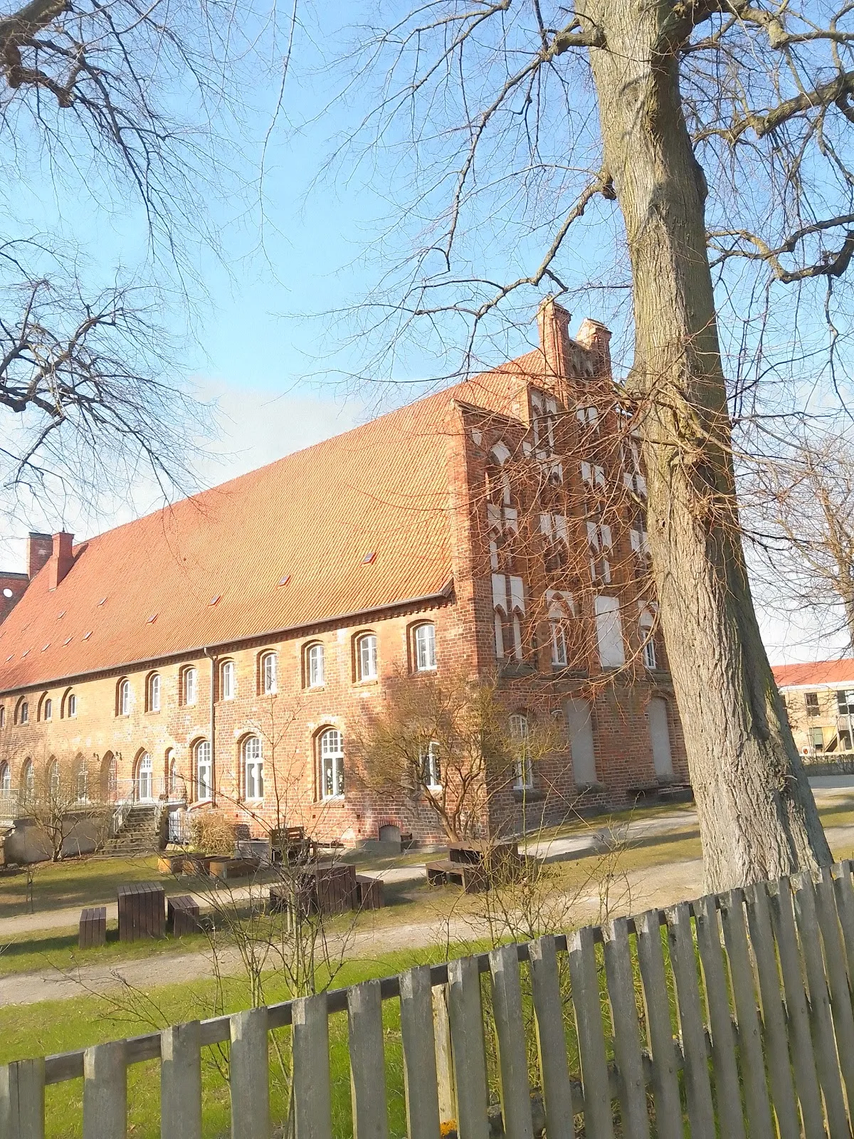 Вид на Монастырь Зонненкамп, Германия