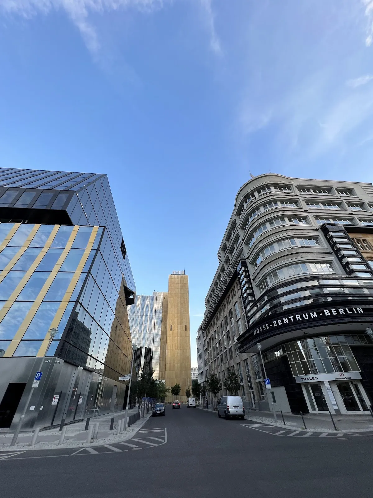 Здание Моссехаус в Берлине