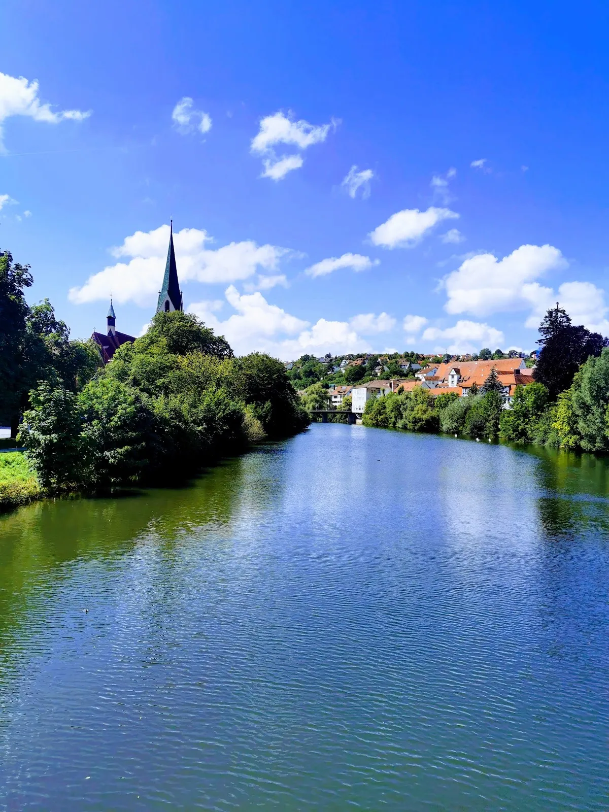 Вид на Мост Йозефа Эберле через реку Неккар в Роттенбург-ам-Неккар