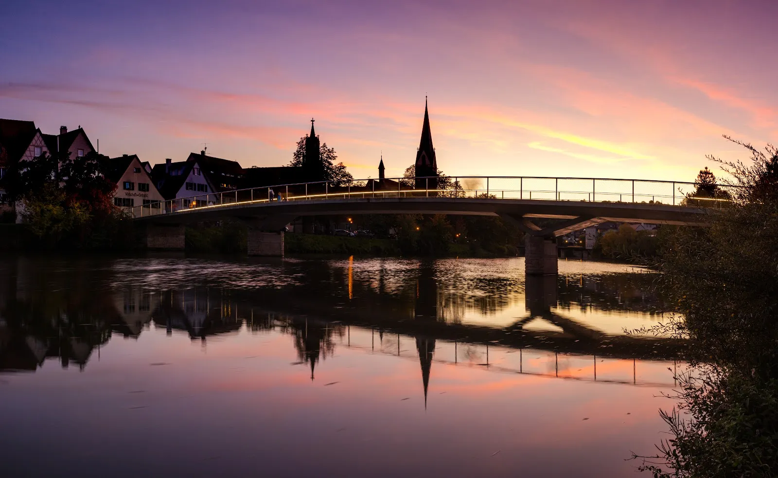 Вид на Мост Йозефа Эберле через реку Неккар в Роттенбург-ам-Неккар