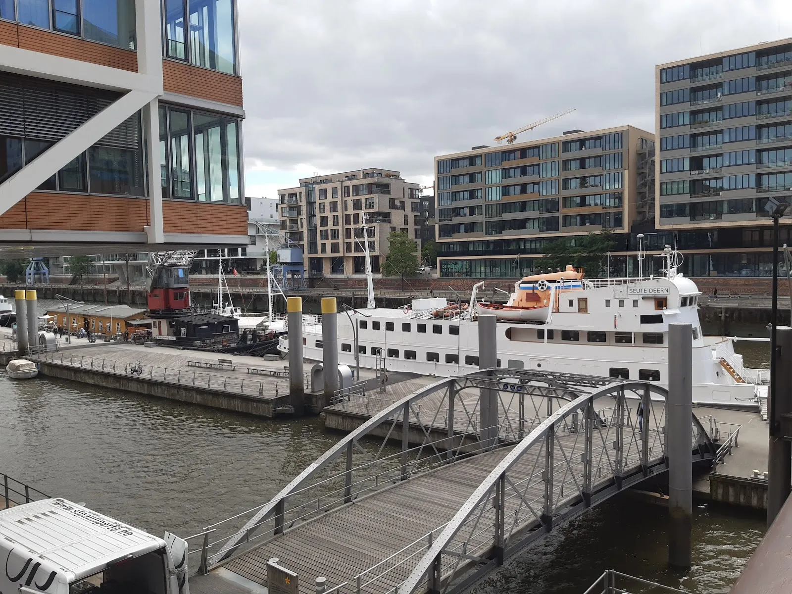 Мост Кервидерштег в Гамбурге, Германия