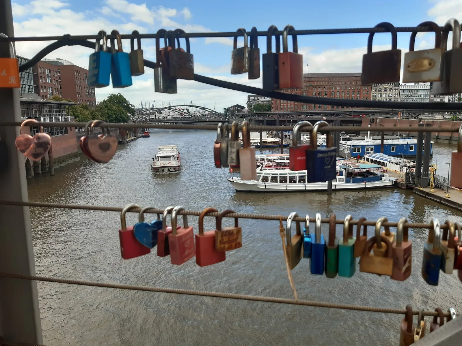 Мост Кервидерштег в Гамбурге, Германия