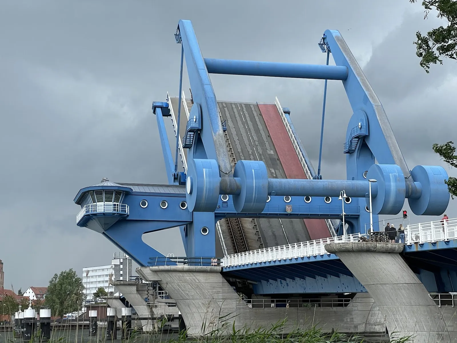 Мост Пене, Вольгаст, Германия, вид сбоку