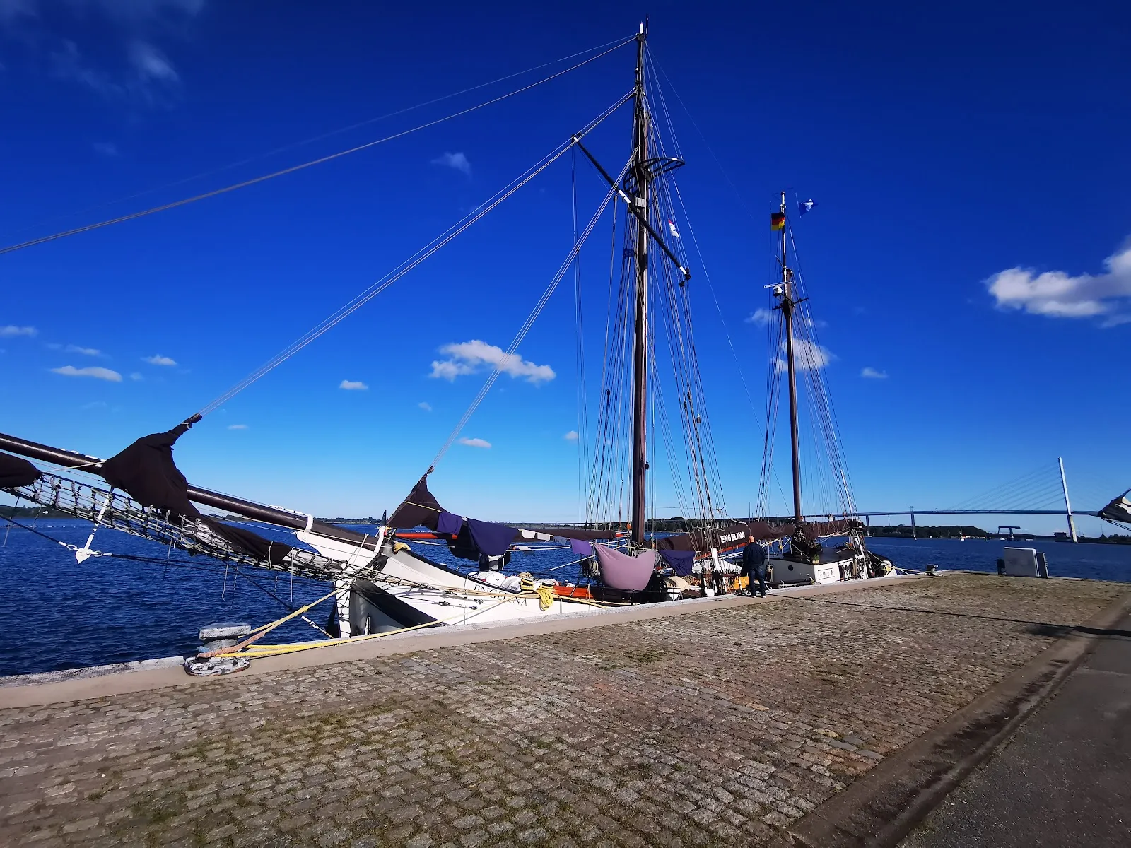 Мост-раскладушка Am Querkanal в Штральзунде, Германия