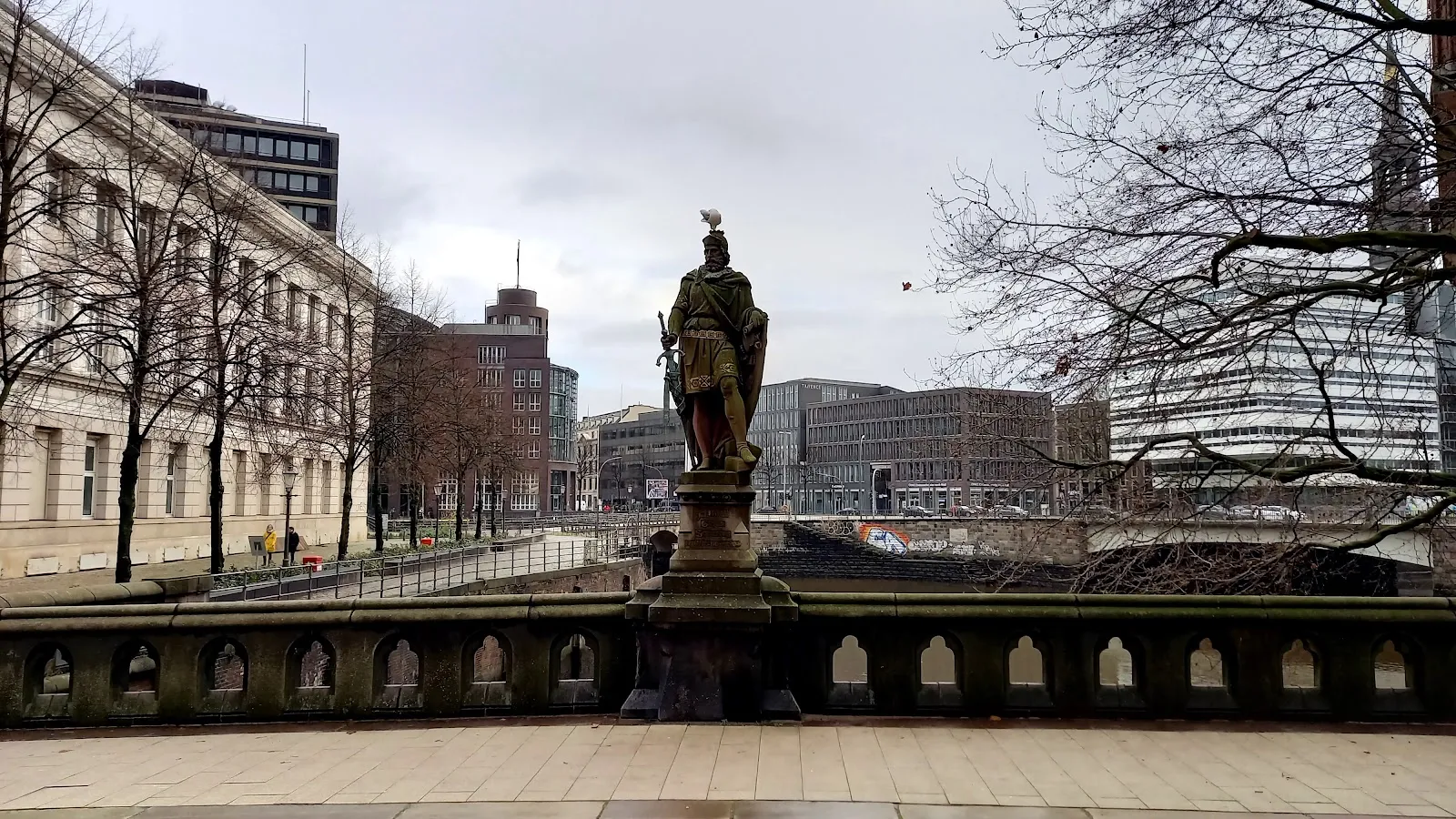 Вид на Мост Трост в Гамбурге