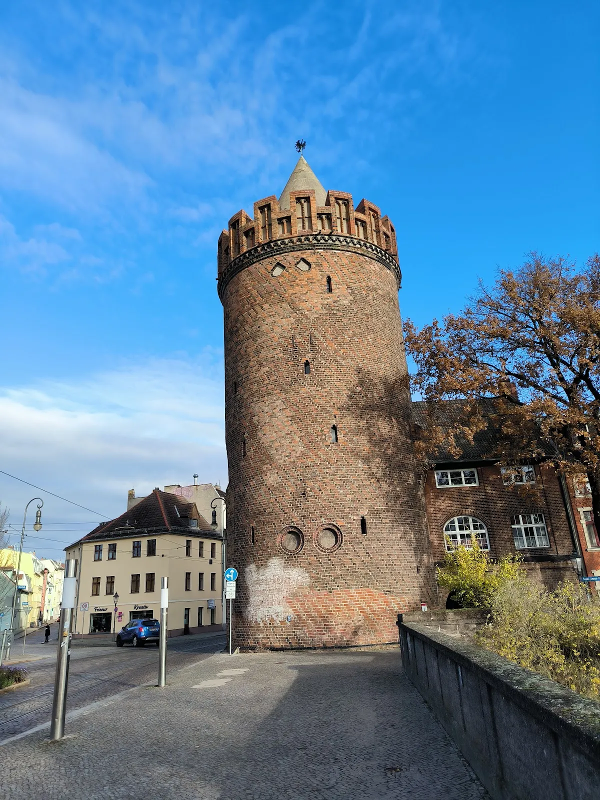 Старинная башня Штейнтортурм в Бранденбурге-на-Хафеле
