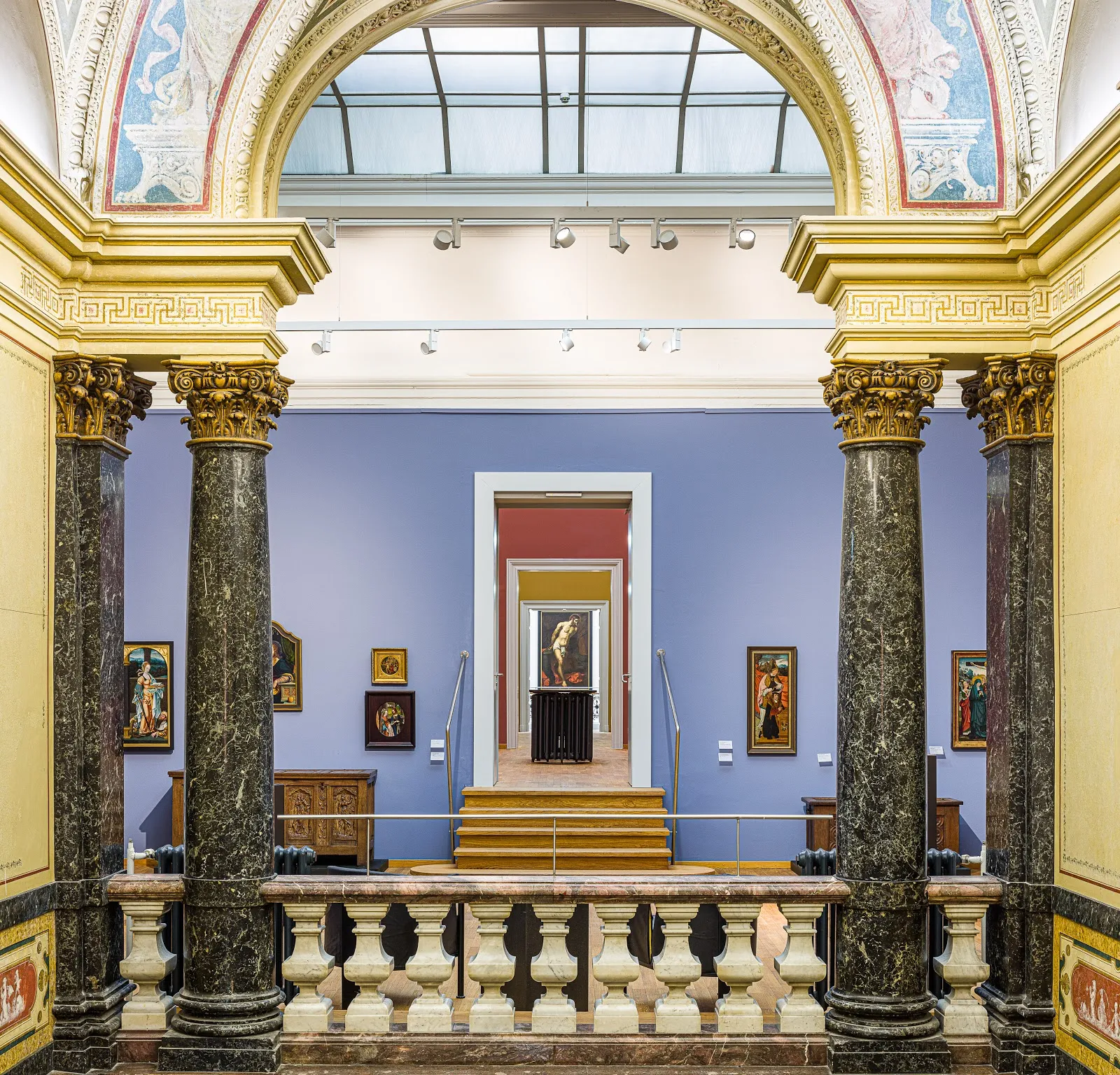 Здание музея Сюрмонда-Людвига в Аахене