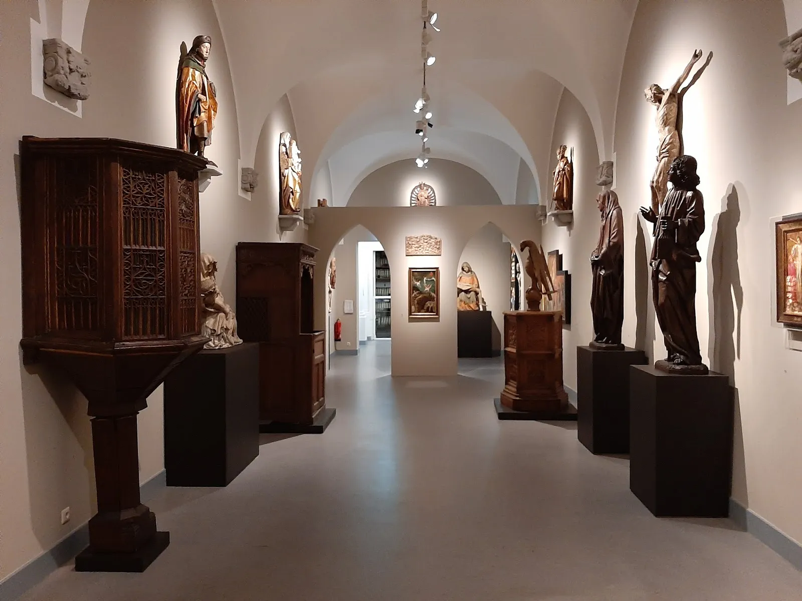 Здание музея Сюрмонда-Людвига в Аахене