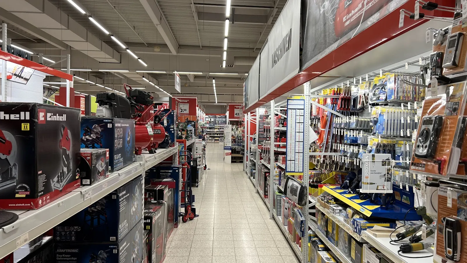 Фасад садового центра Mölders hagebaumarkt