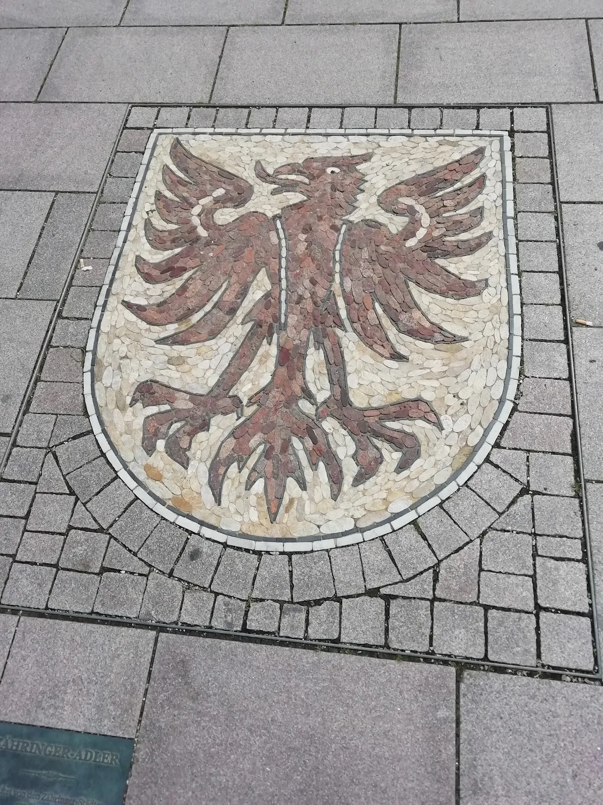 Исторические ворота Мёнхстёрлайн в Вайлхайм-ан-дер-Тек