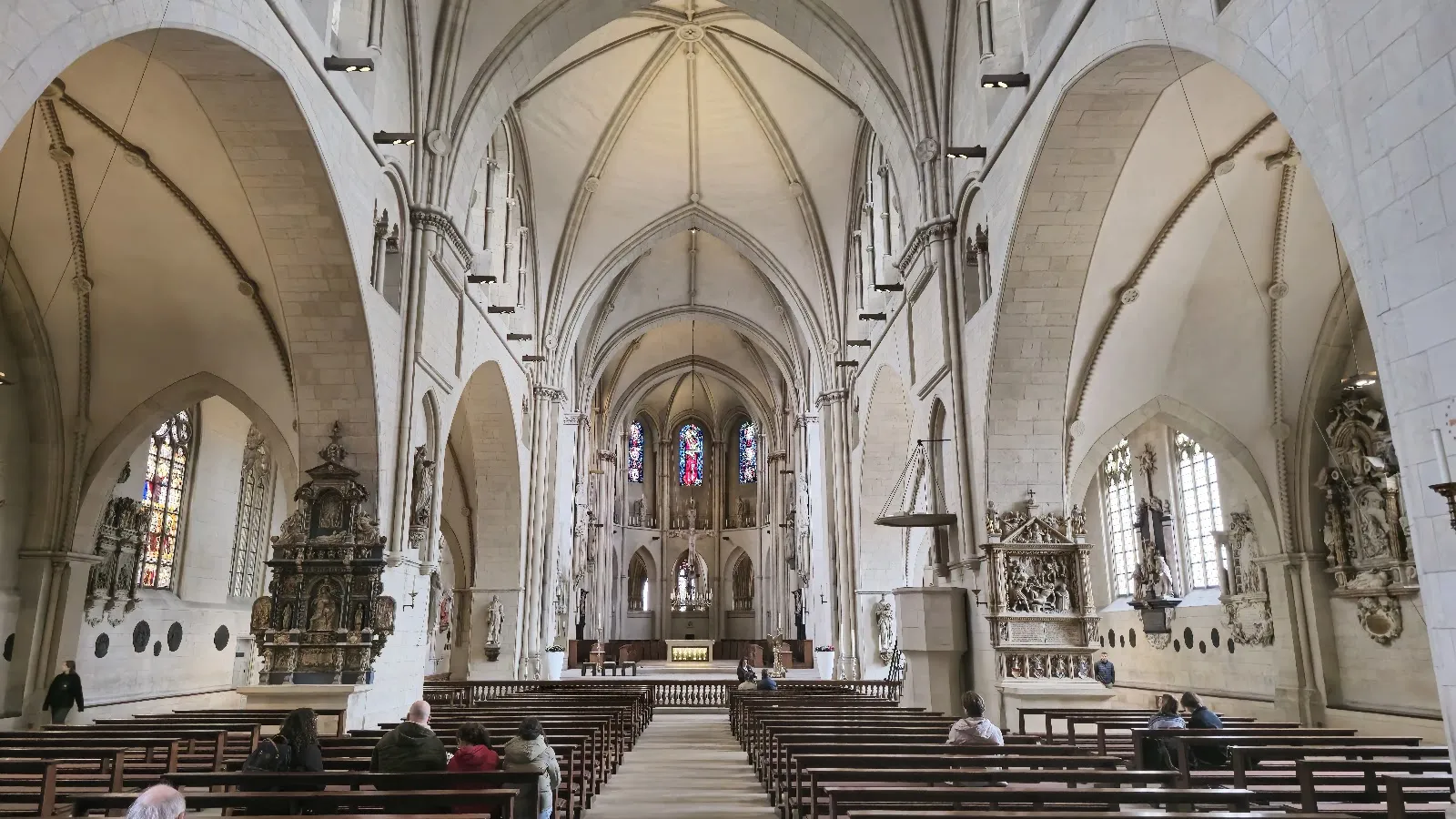 Фасад Мюнстерского собора Святого Павла