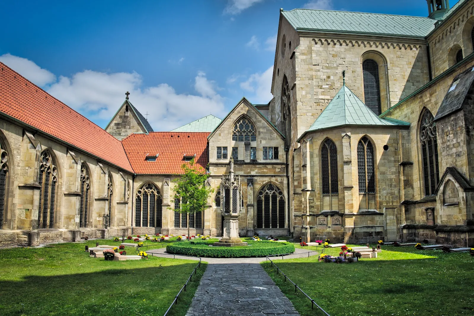 Фасад Мюнстерского собора Святого Павла