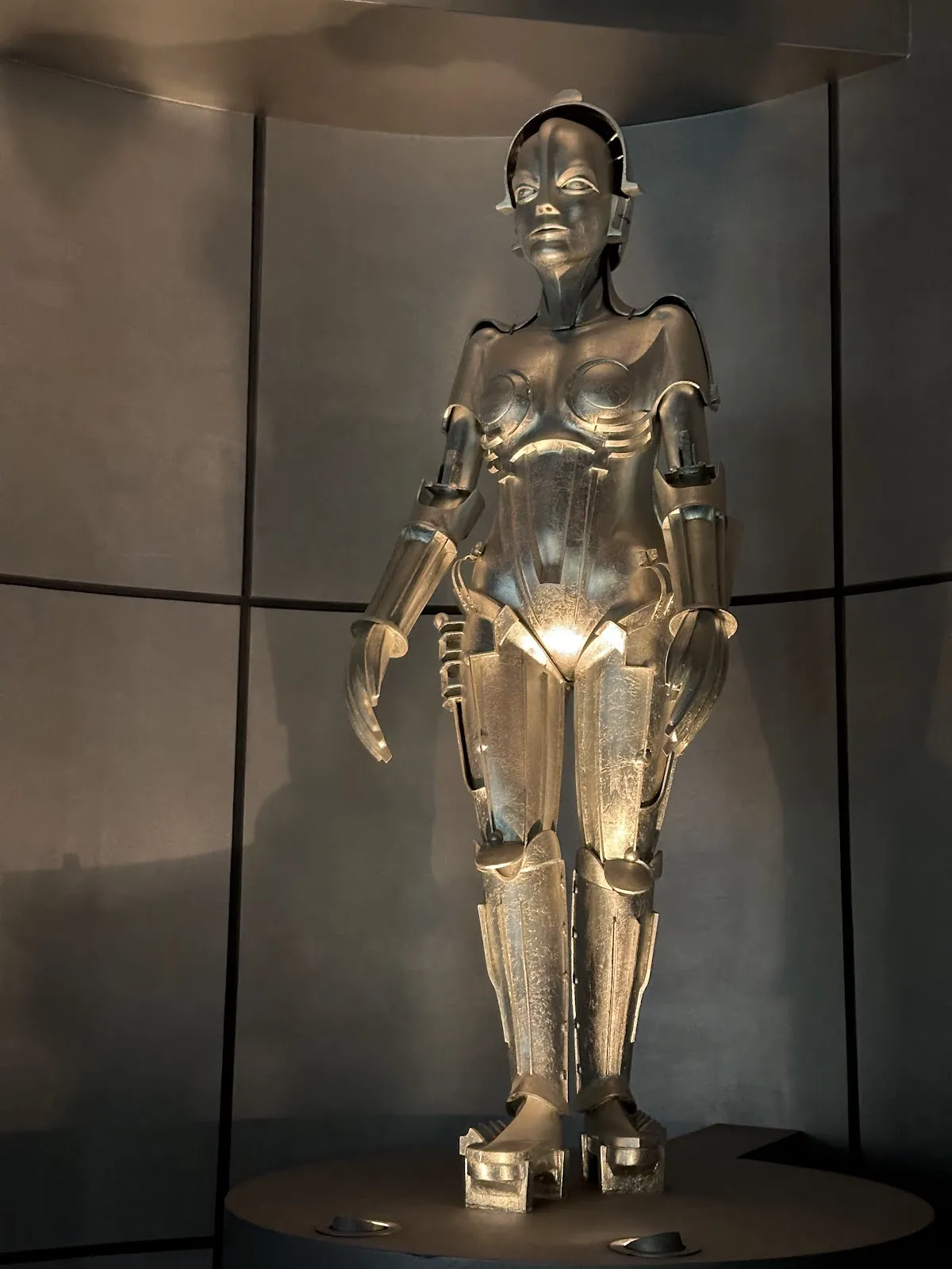 Здание Deutsche Kinemathek в Берлине