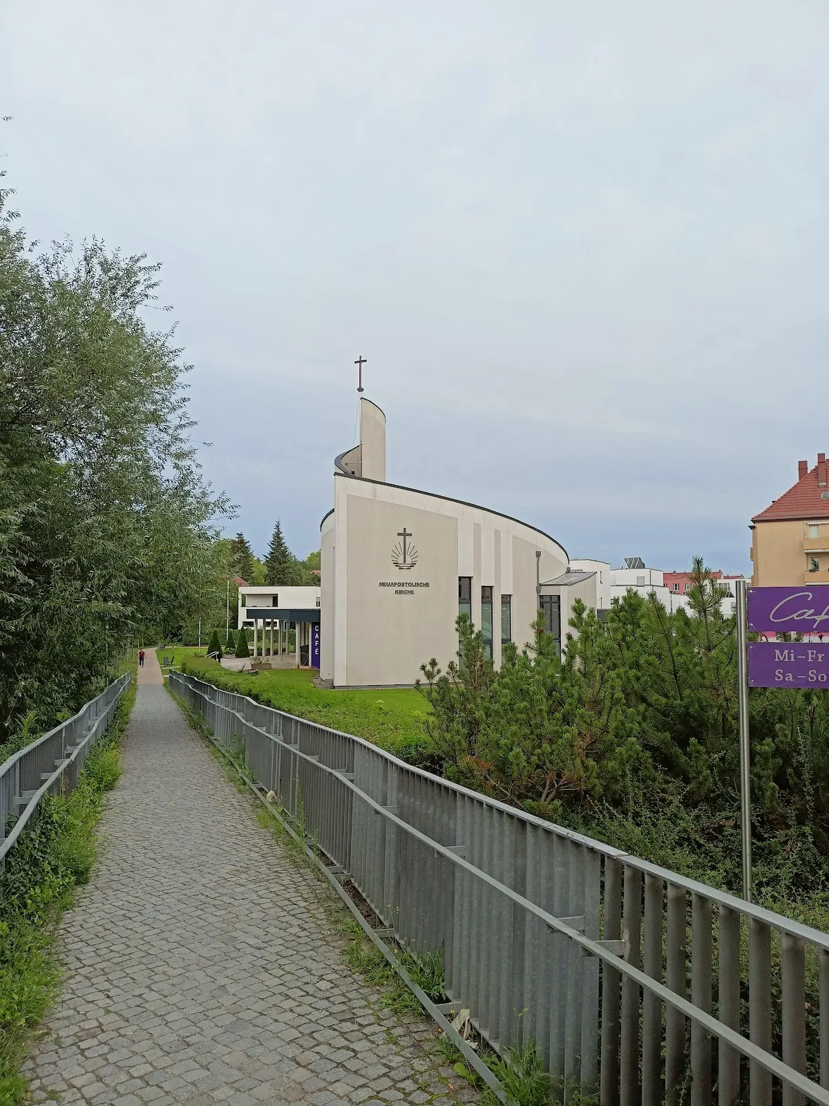 Неоапостольская Церковь Бранденбурга, здание, фасад