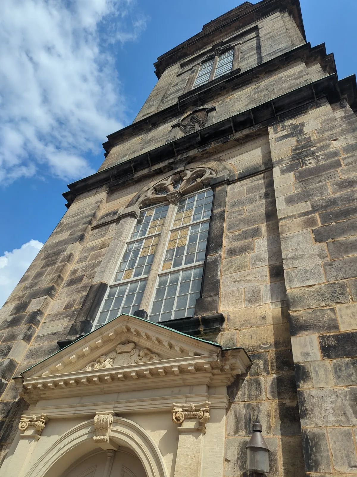 Фасад Нойштадтер Кирхе, лютеранской церкви в Ганновере