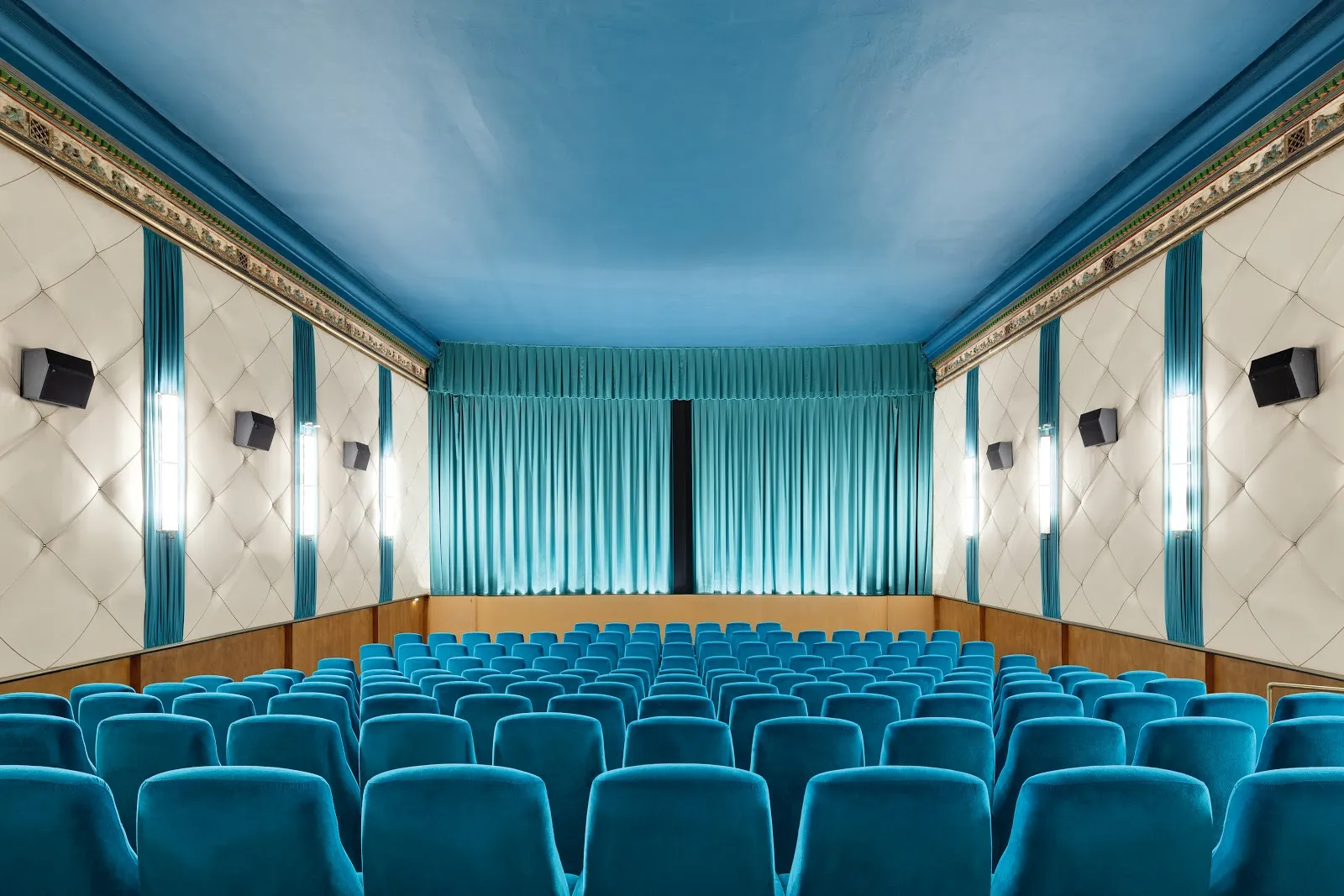 Новое Открытое Кино