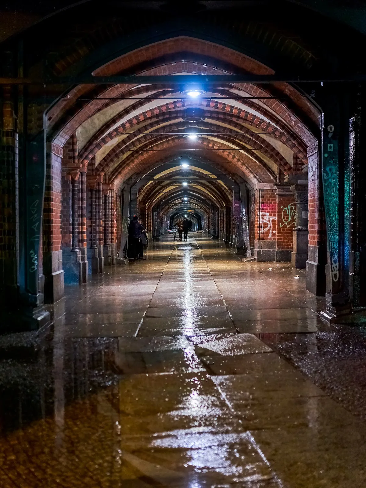 Вид на Обербаумский мост через реку Шпрее в Берлине